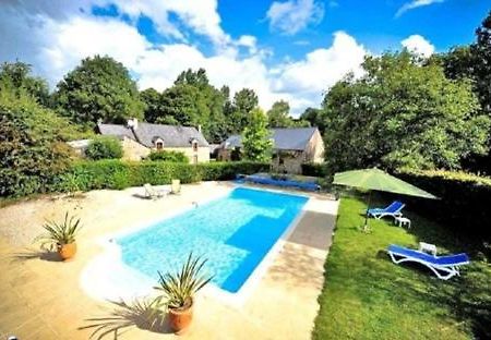 La Guyonnais Bed & Breakfast Quevert Exterior photo