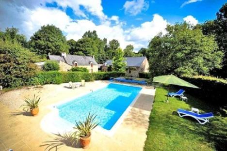 La Guyonnais Bed & Breakfast Quevert Exterior photo