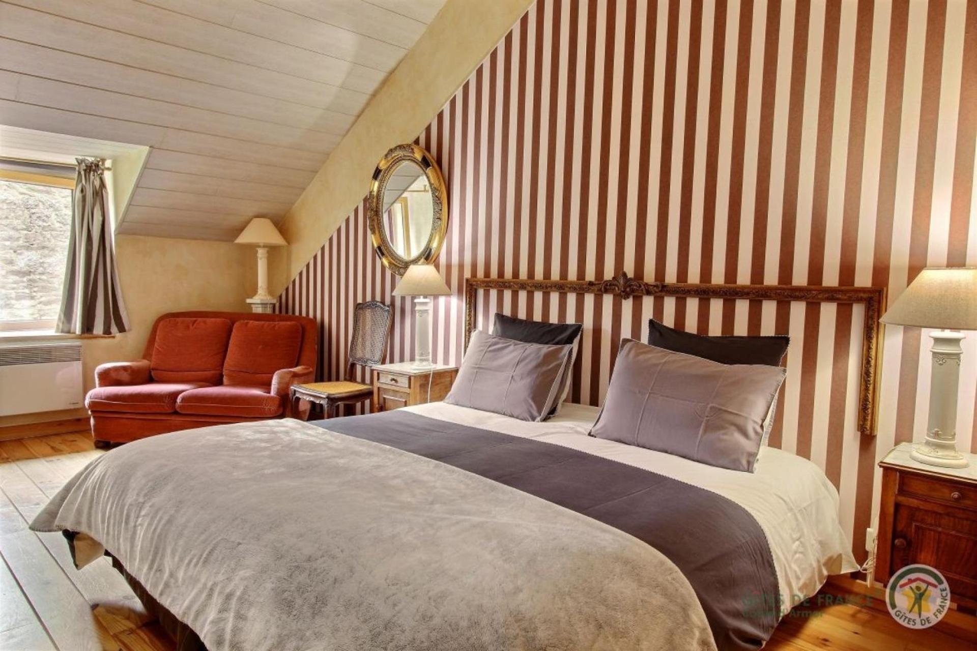 La Guyonnais Bed & Breakfast Quevert Exterior photo